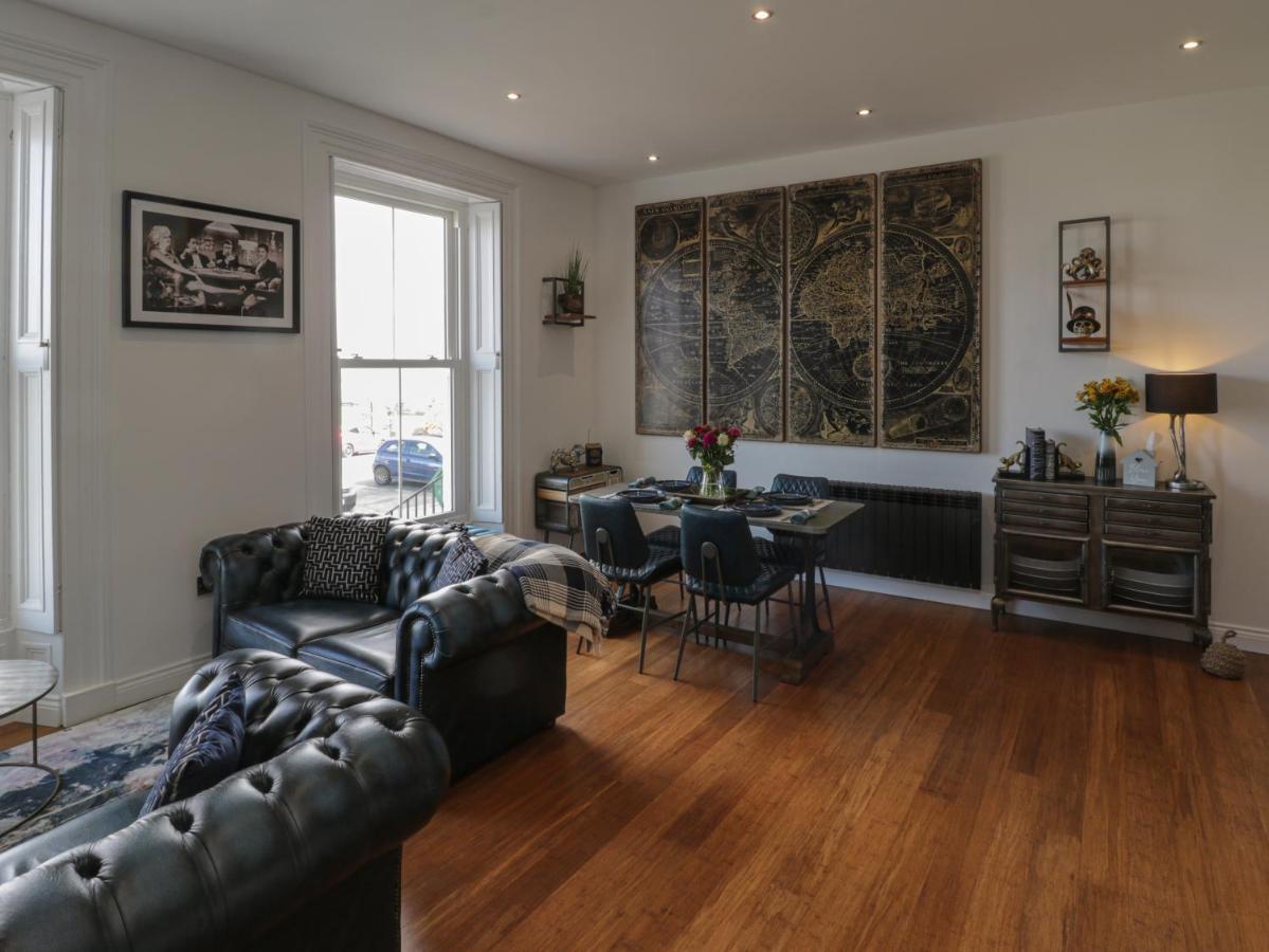 Ferienwohnung Sapphire Seas Whitby Exterior foto